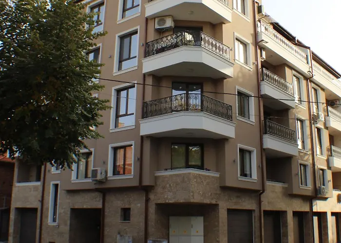 Beautiful Free Parking Garage Διαμέρισμα Φιλιππούπολη