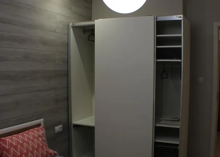 Beautiful Free Parking Garage Διαμέρισμα