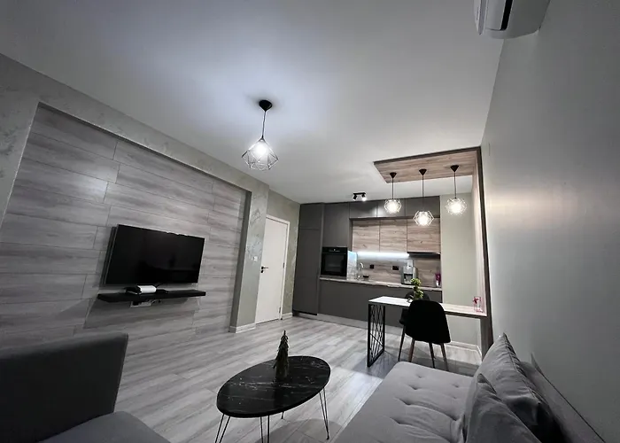 Beautiful Free Parking Garage Φιλιππούπολη