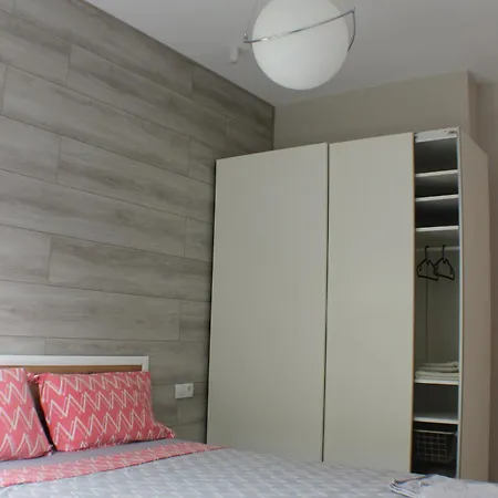 Beautiful Free Parking Garage *