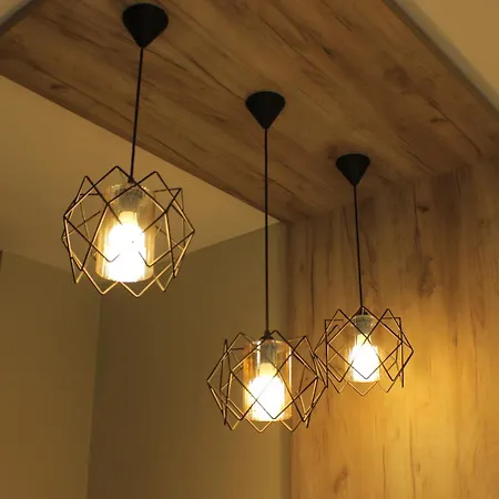 Beautiful Free Parking Garage Daire