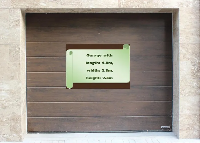 Beautiful Free Parking Garage Apartman *