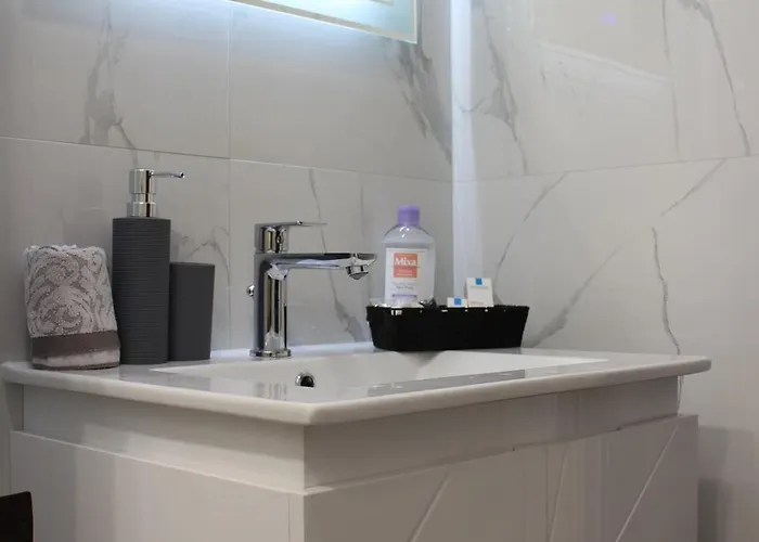 Beautiful Free Parking Garage *