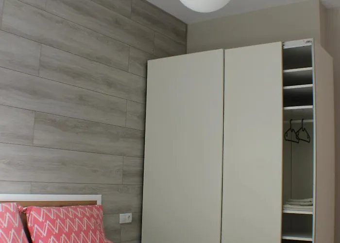 Beautiful Free Parking Garage *